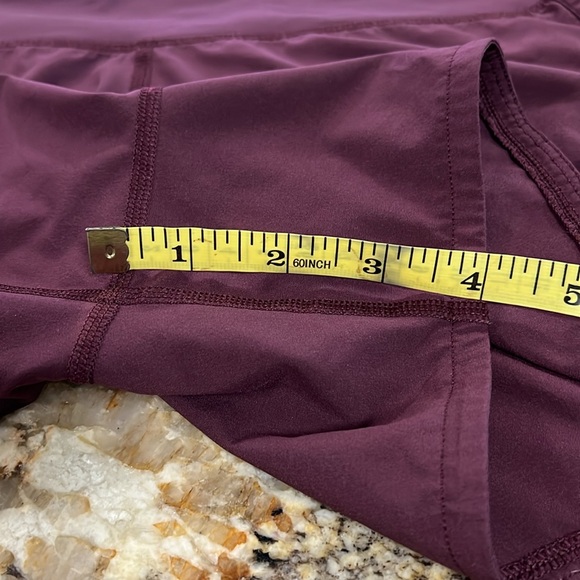 Lululemon Run Times Short Size 6 - Picture 4 of 12